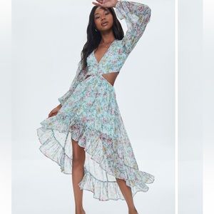 NWT Forever 21 Floral Print High Low Dress. Blue pattern. Size Medium.